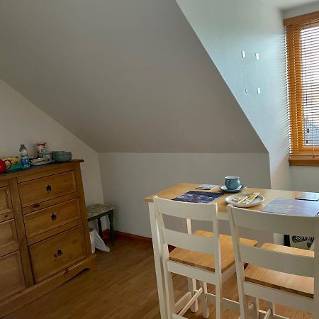9 Kirk Road Bed & Breakfast Cromdale Eksteriør bilde